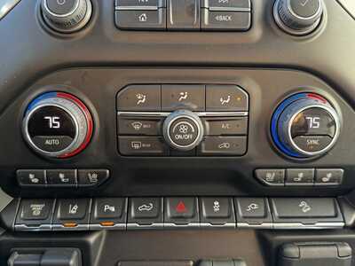 2022 Chevrolet 3500 Crew Cab, $54995. Photo 11