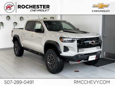 2026 Chevrolet Colorado Crew Cab, $50370.0. Photo 1