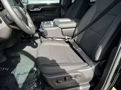 2026 Chevrolet 1500 Crew Cab, $55351.0. Photo 5