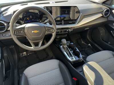 2025 Chevrolet Trax, $21495. Photo 8