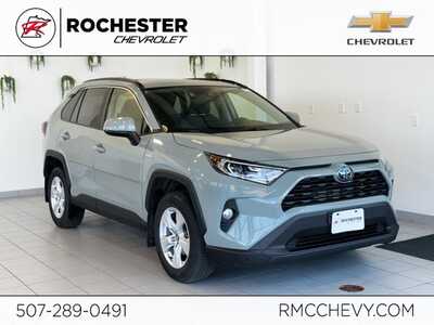 2021 Toyota RAV4, $23595. Photo 1