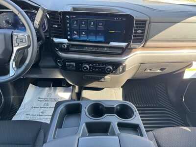 2026 Chevrolet 2500 Crew Cab, $61010.0. Photo 2