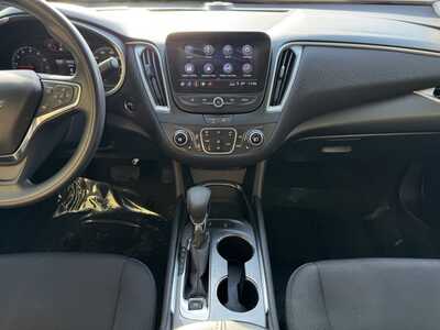 2024 Chevrolet Malibu, $17900. Photo 2