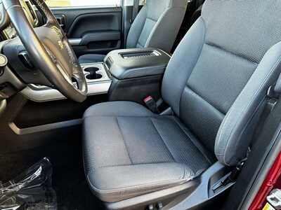 2018 Chevrolet 1500 Ext Cab, $28995. Photo 5