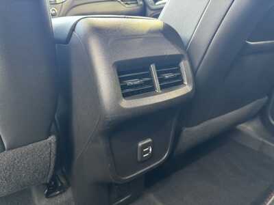 2022 Chevrolet Equinox, $22590. Photo 7