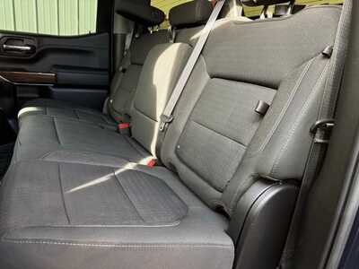 2022 Chevrolet 1500 Crew Cab, $37290. Photo 6