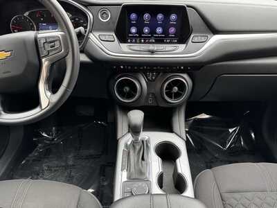 2022 Chevrolet Blazer, $24399. Photo 2