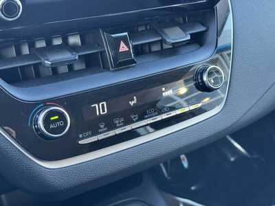 2020 Toyota Corolla, $14999. Photo 11