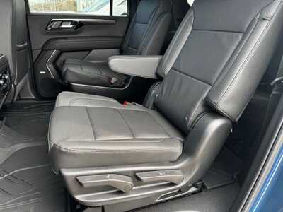 2026 Chevrolet Suburban, $72970.0. Photo 6