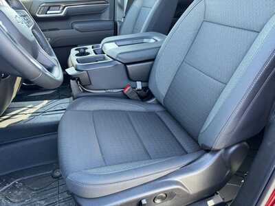 2026 Chevrolet 1500 Crew Cab, $48300.0. Photo 5