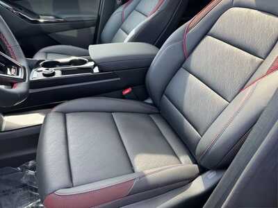 2026 Chevrolet Equinox, $39985.0. Photo 5