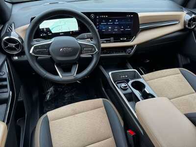 2025 Chevrolet Equinox, $32499. Photo 8