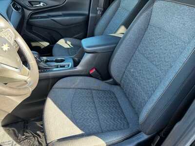 2022 Chevrolet Equinox, $17499. Photo 5