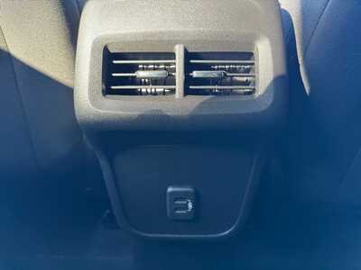 2022 Chevrolet Equinox, $17499. Photo 7