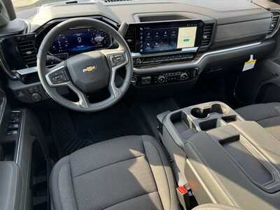 2026 Chevrolet 1500 Crew Cab, $52813.0. Photo 8