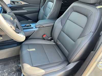 2026 Chevrolet Equinox, $36395.0. Photo 5