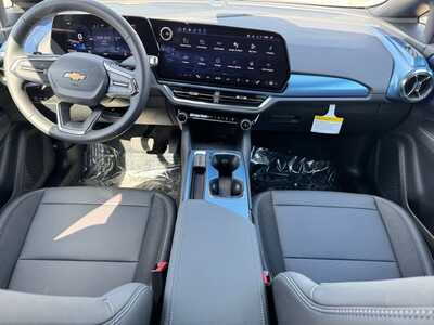 2026 Chevrolet Equinox, $36395.0. Photo 9