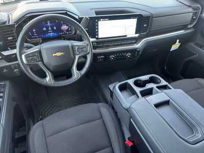 2026 Chevrolet 1500 Crew Cab, $50170.0. Photo 10