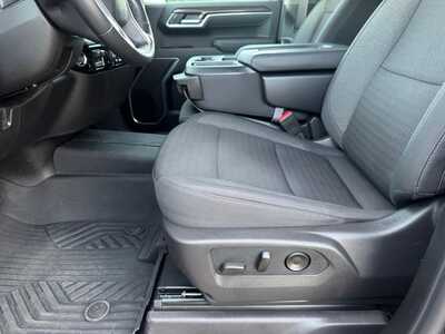 2026 Chevrolet 1500 Crew Cab, $50170.0. Photo 5