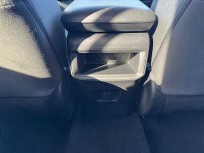 2020 Toyota RAV4, $21499. Photo 7