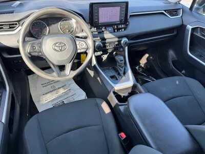 2020 Toyota RAV4, $21499. Photo 8