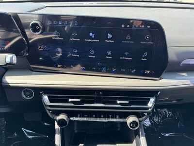 2026 Chevrolet Traverse, $47200.0. Photo 11