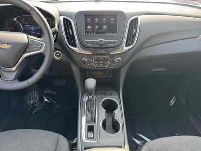 2023 Chevrolet Equinox, $21299. Photo 2