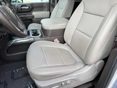 2023 Chevrolet 3500 Crew Cab, $58990. Photo 5