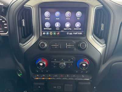 2020 Chevrolet 1500 Crew Cab, $37499. Photo 11