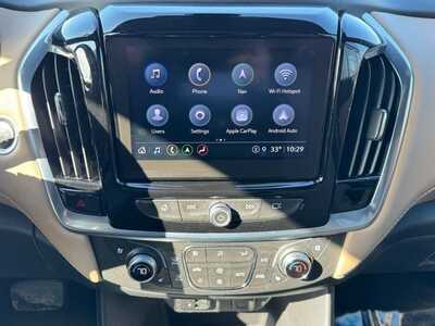 2022 Chevrolet Traverse, $27999. Photo 11