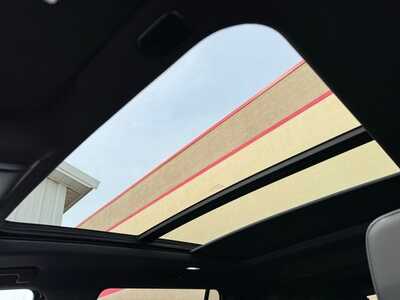 2024 Chevrolet Suburban, $67499. Photo 6