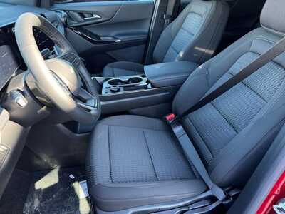 2026 Chevrolet Equinox, $33235. Photo 5