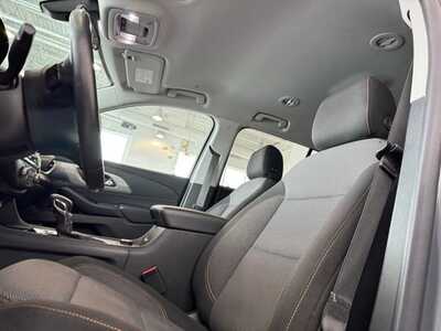 2021 Chevrolet Traverse, $24880. Photo 11