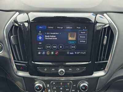 2021 Chevrolet Traverse, $24880. Photo 5