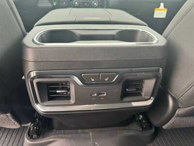 2026 Chevrolet 1500 Crew Cab, $65707.0. Photo 11
