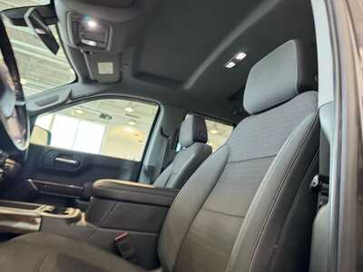 2019 GMC 1500 Ext Cab, $30690. Photo 9