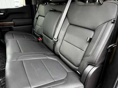 2020 Chevrolet 1500 Crew Cab, $37495. Photo 7