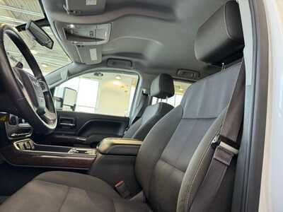 2015 GMC 1500 Crew Cab, $20495. Photo 9