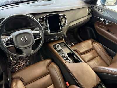 2021 Volvo XC90, $28995. Photo 6