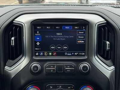 2021 Chevrolet 1500 Crew Cab, $34495. Photo 3