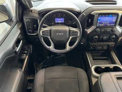 2021 Chevrolet 1500 Crew Cab, $34495. Photo 5