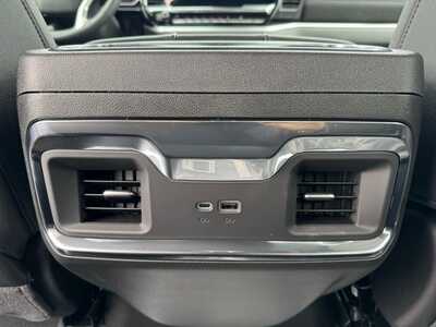 2026 Chevrolet 1500 Crew Cab, $61385. Photo 7