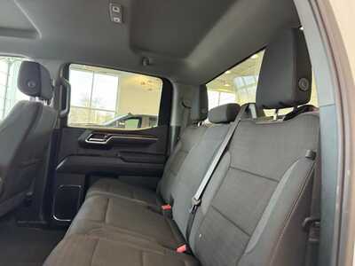 2025 Chevrolet 1500 Crew Cab, $42295. Photo 11