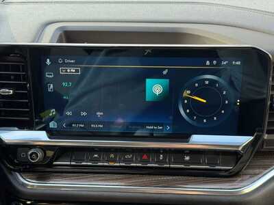 2025 Chevrolet 1500 Crew Cab, $42295. Photo 3