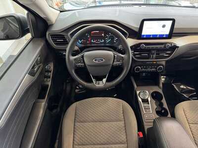 2022 Ford Escape, $21695. Photo 5