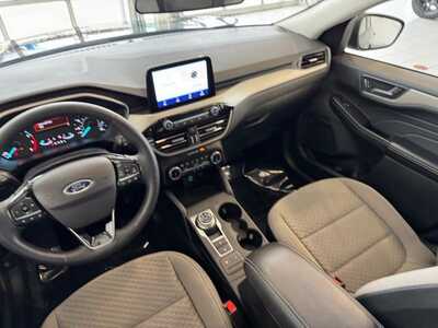 2022 Ford Escape, $21695. Photo 6