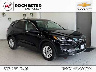 2022 Ford Escape, $21695. Photo 1