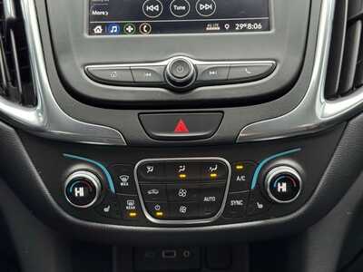 2020 Chevrolet Equinox, $14595. Photo 12