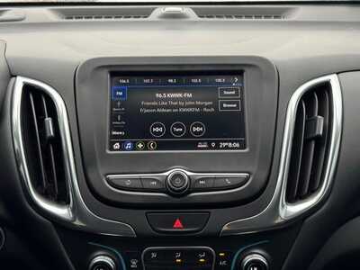 2020 Chevrolet Equinox, $14595. Photo 3