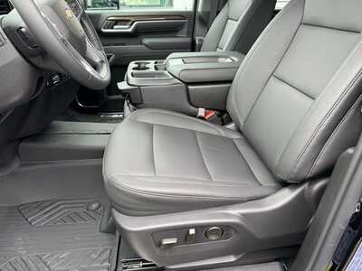 2026 Chevrolet 3500 Crew Cab, $72510.0. Photo 5
